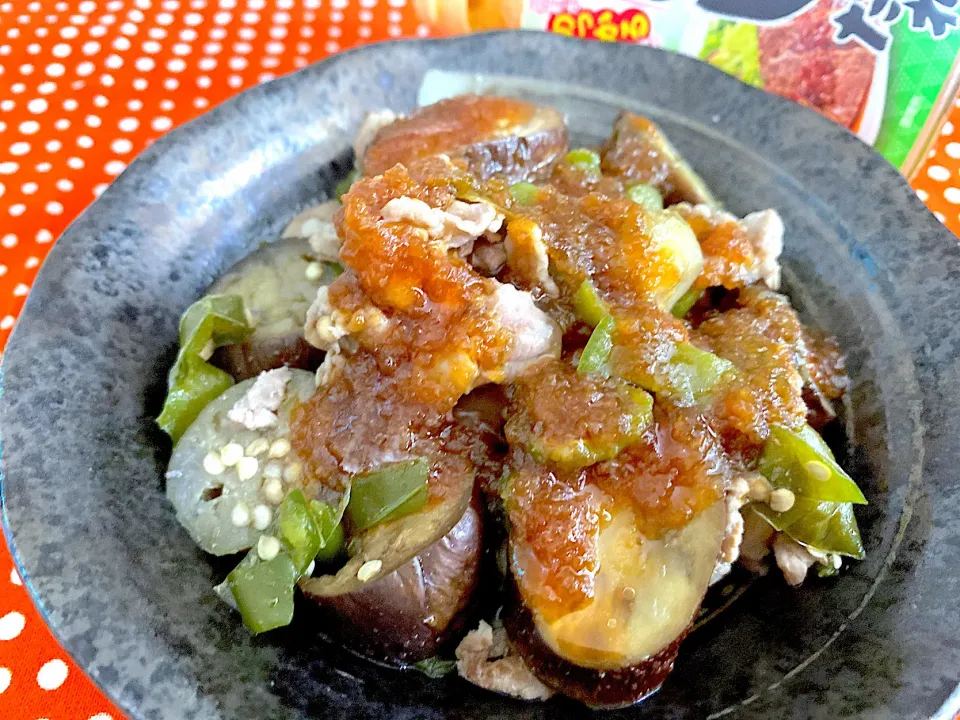 おろしのたれでうまうま😋✨豚肉と茄子の炒めもの|こずりんさん