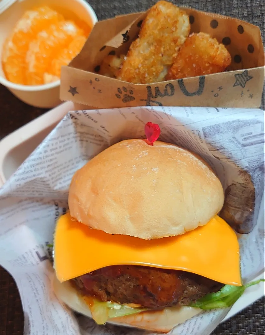 ハンバーガー🍔弁当🍱|ポチさん