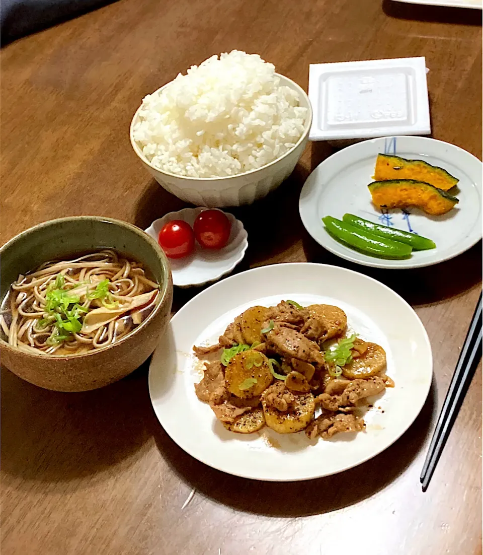 試合飯⚽️からあげビールさんの料理 簡単激ウマ♡豚こまと長いものガーリック醤油炒め|あっつさん