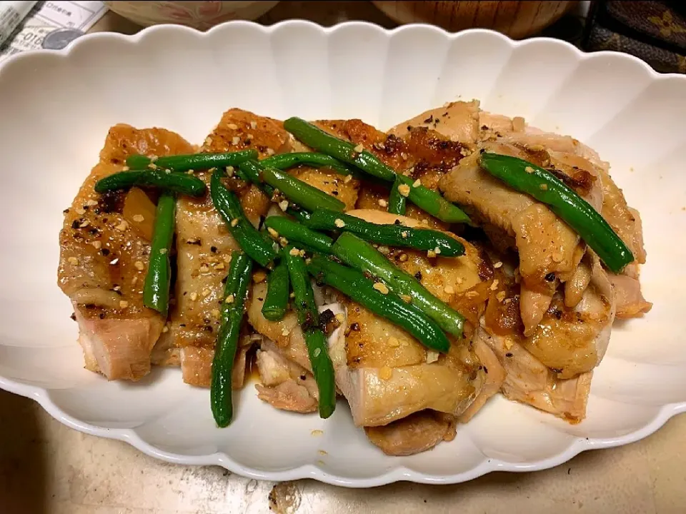 おうちご飯
■鶏もも肉のガーリック醤油焼き■|ごますりさん