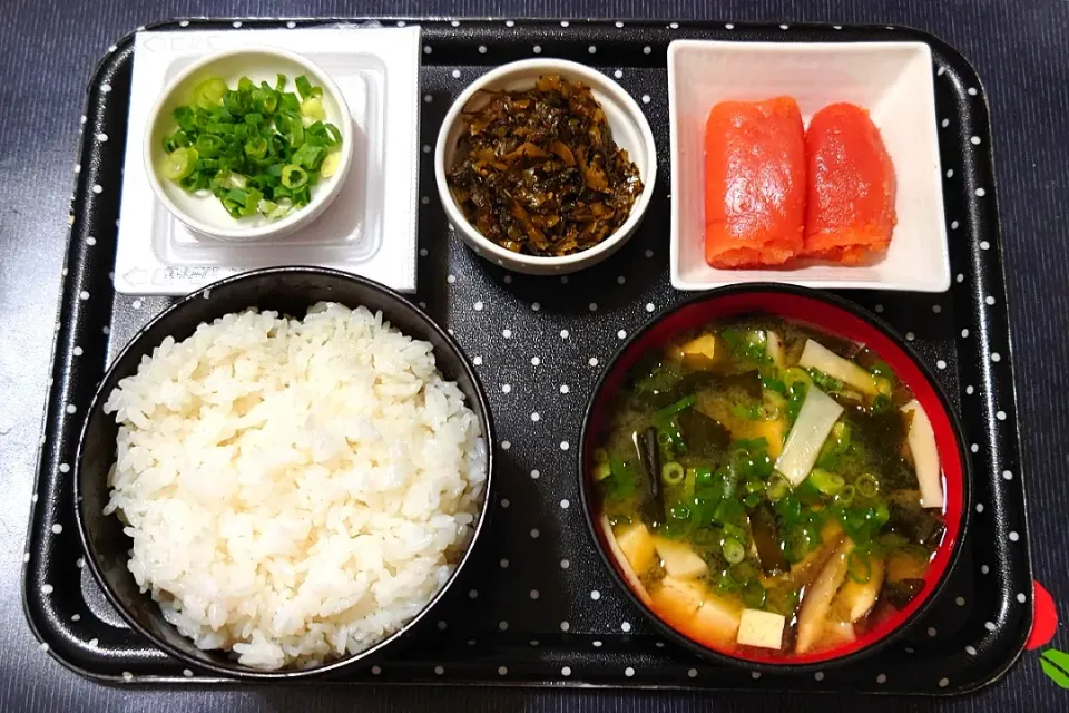 今日の朝ごはん（千葉県産ふさおとめに辛子明太子（稚加榮）、辛子高菜（激辛）、ひきわり納豆、エリンギのみそ汁）
※明太子と高菜は福岡で購入。|Mars＠釜飯作り研究中さん