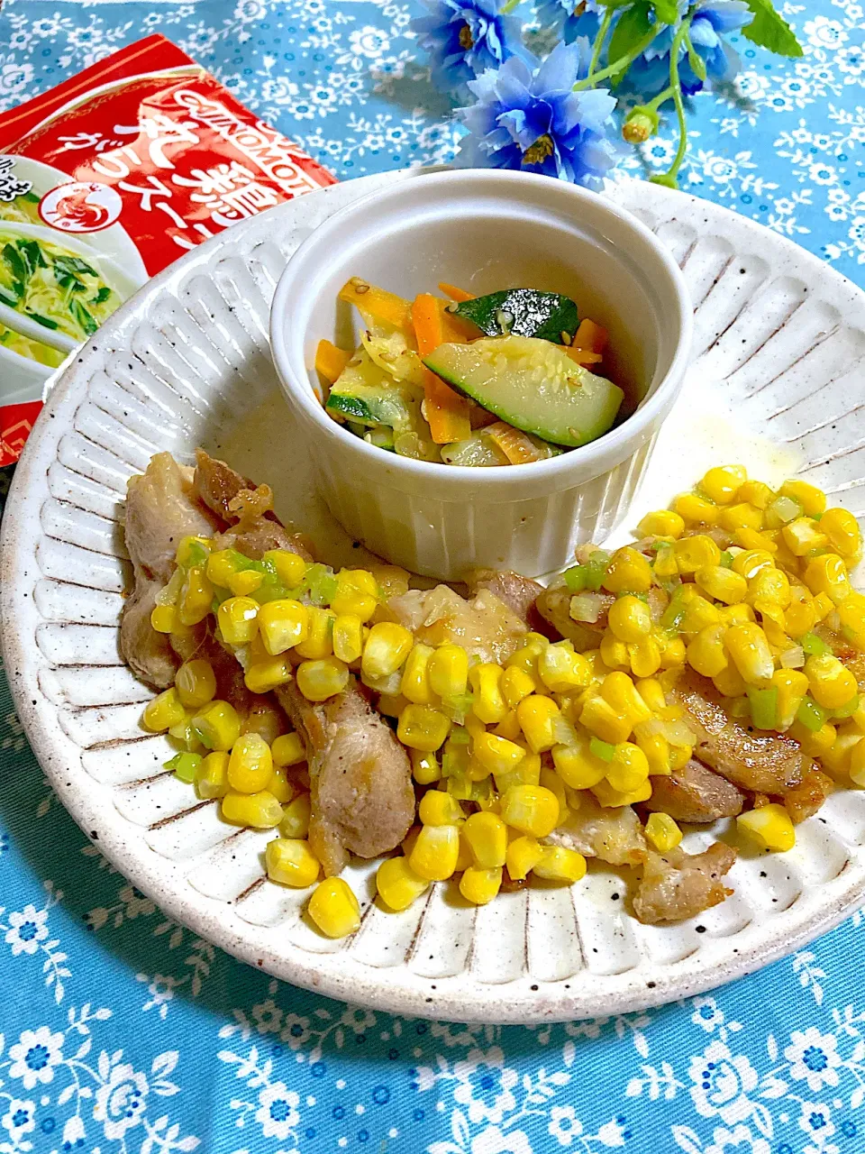 Snapdishの料理写真:鶏肉のネギコーンソース🌽|ringonamaさん