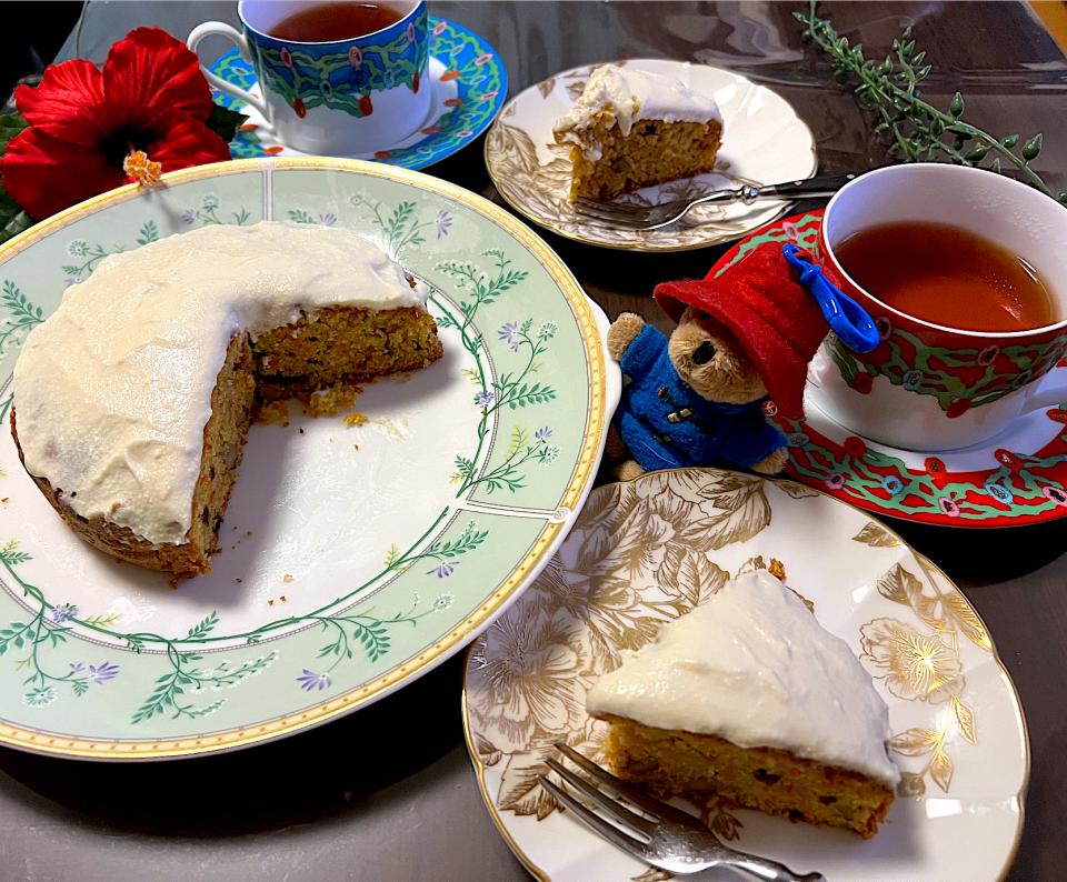 パディントンとお茶会🇬🇧キャロットケーキ🥕🥕🌞