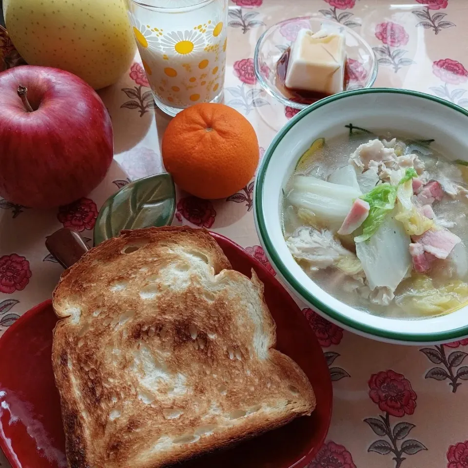 Snapdishの料理写真:遅い朝ごはん|きつねさん