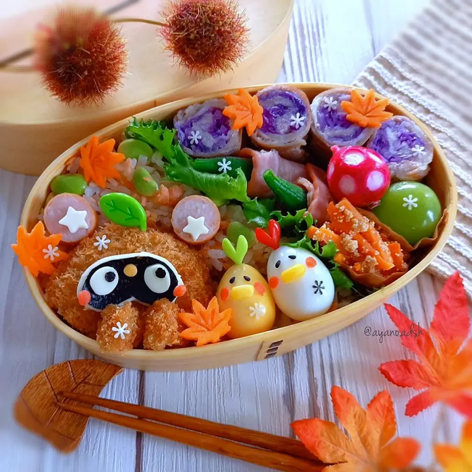 メンチカツタヌキさんとニワトリ親子🐔🐤
🍂🍁秋弁当🍁🍂|ayano.adshさん