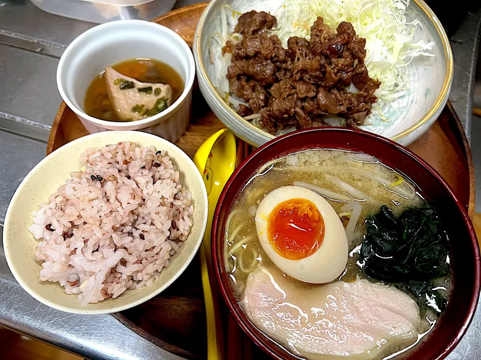 自家製鶏白湯の背脂中華そばミニ付き焼肉定食|さくたろうさん