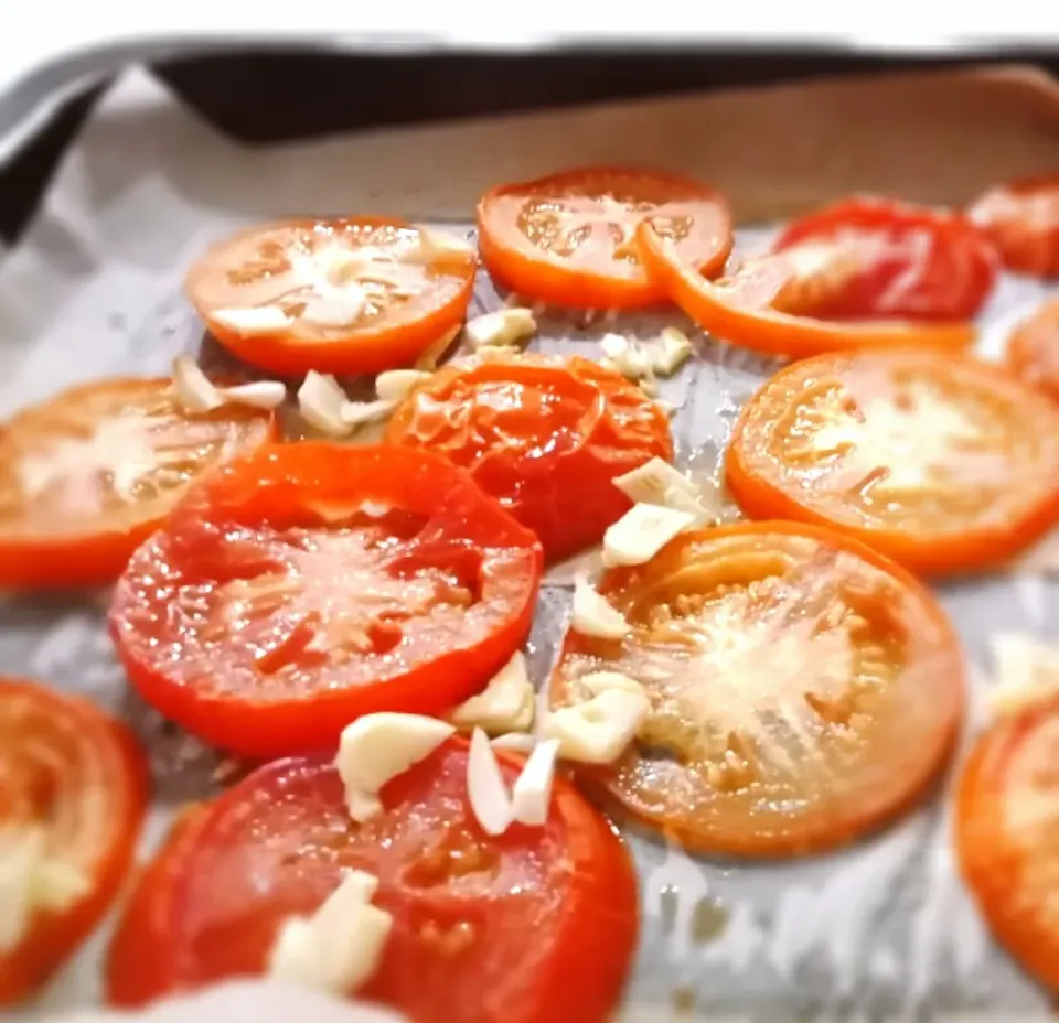 Grilled Tomatoes + garlic + olive oil + dashi sauce|2721_blissさん