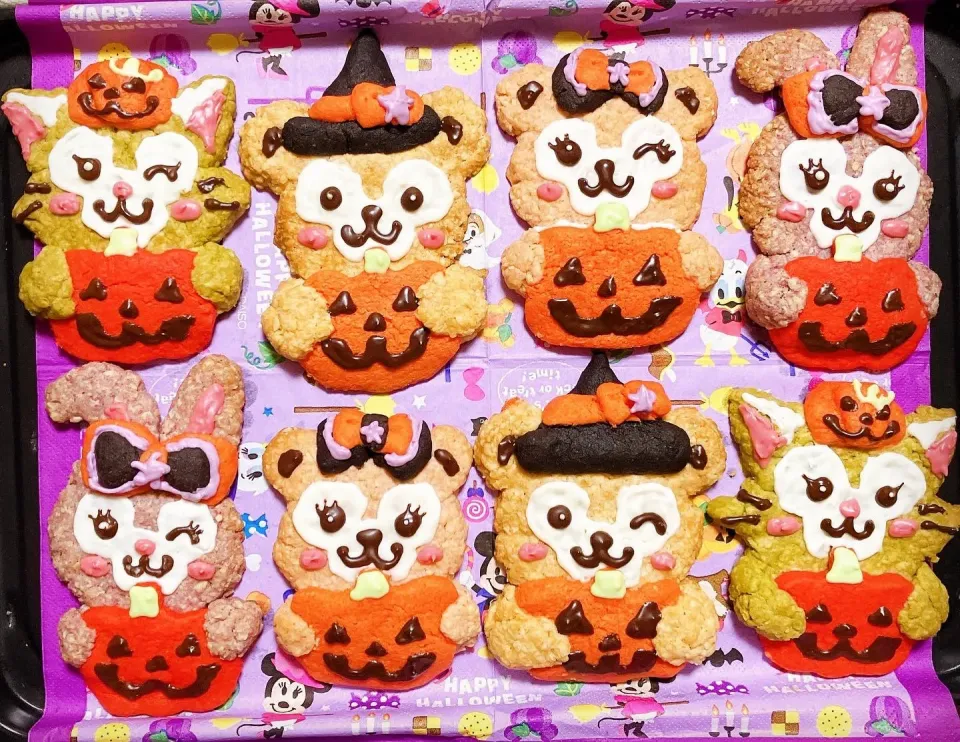 Snapdishの料理写真:ダッフィーフレンズのハロウィンクッキー🍬👻🎃🍪|めいちさん