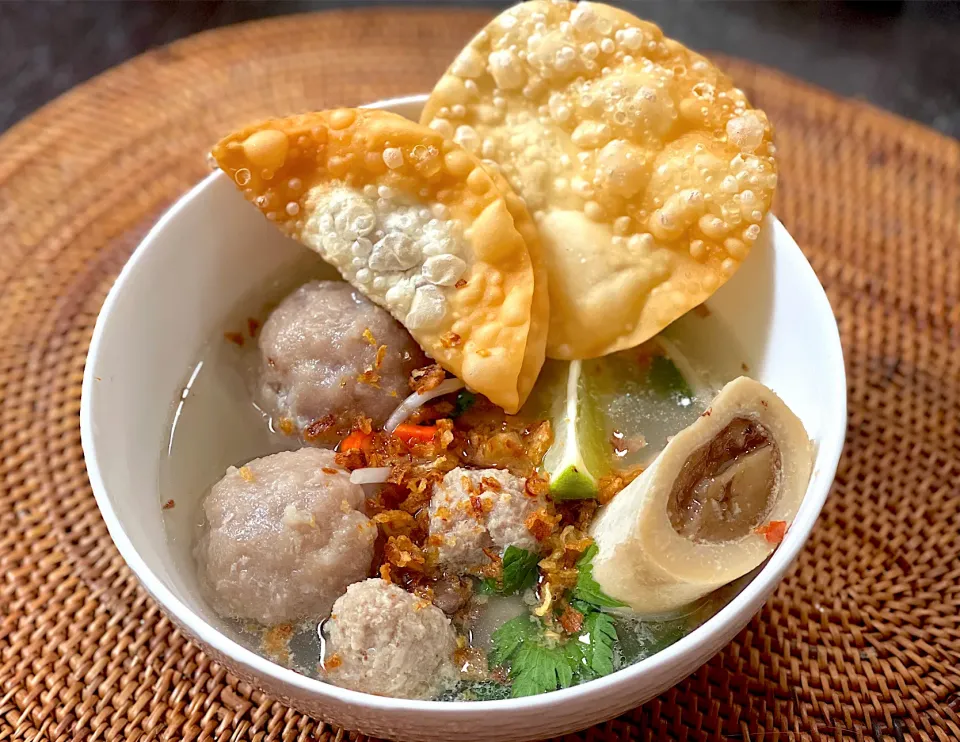 Snapdishの料理写真:Bakso|yeni kartikasariさん