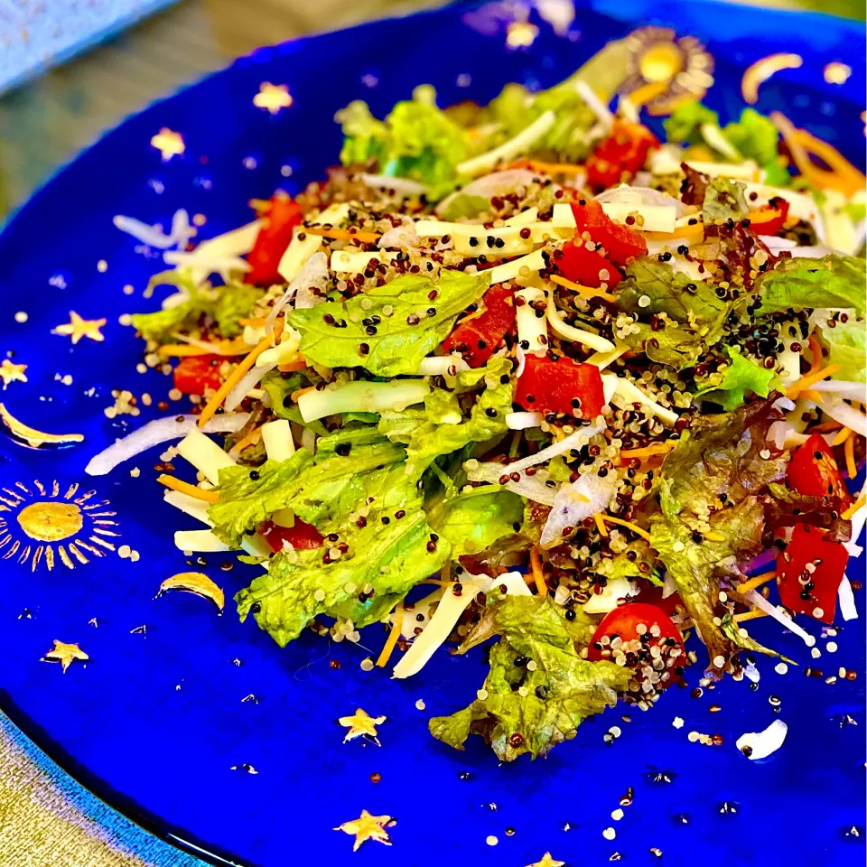 Snapdishの料理写真:キヌアサラダ🥗|にゃあ（芸名）さん