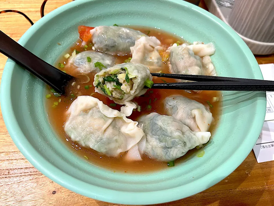 Chinese celery and coriander pork dumplings + watercress pork dumplings in tomato and potatoes soup|skyblueさん