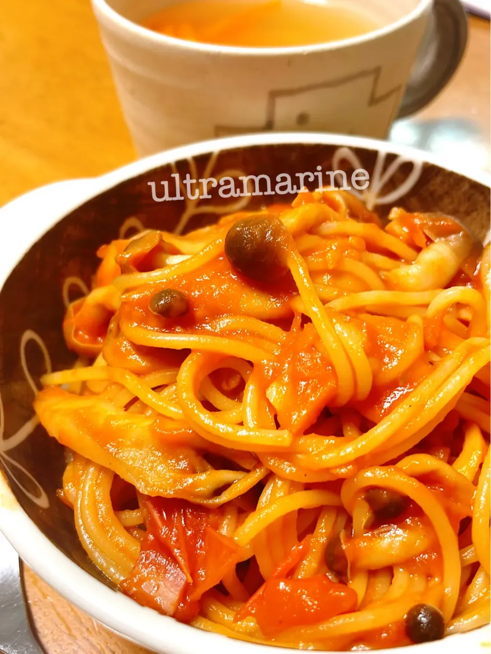 ＊トマトとベーコンきのこのパスタ♪＊|ultramarineさん