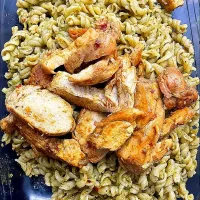 pesto pasta and chicken|kadijatuさん