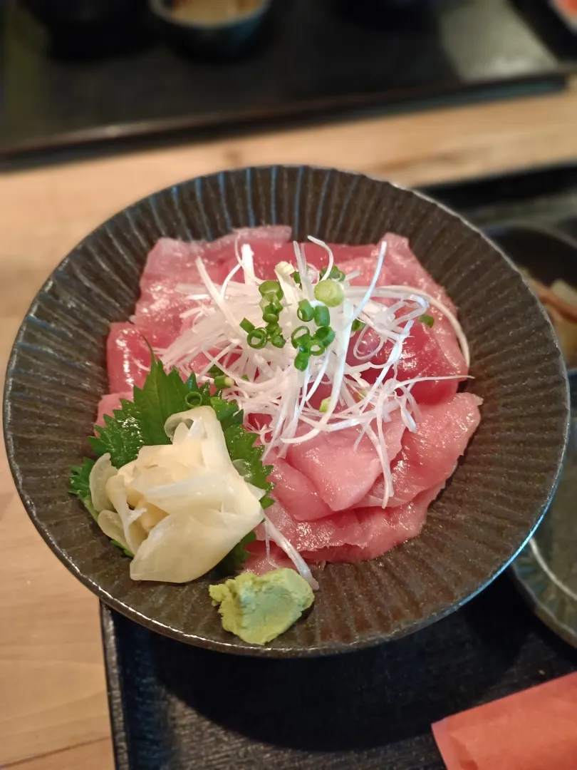 まぐろの切り落とし丼|babyleafさん