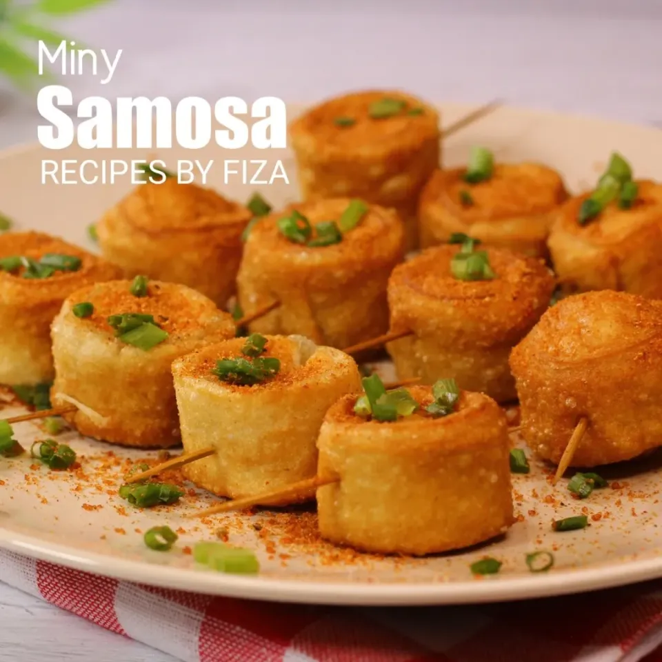 Sausage Roll Up Samosa | Mini Dry Samosa Recipe | Sausage Samosa|Recipes By Fizaさん