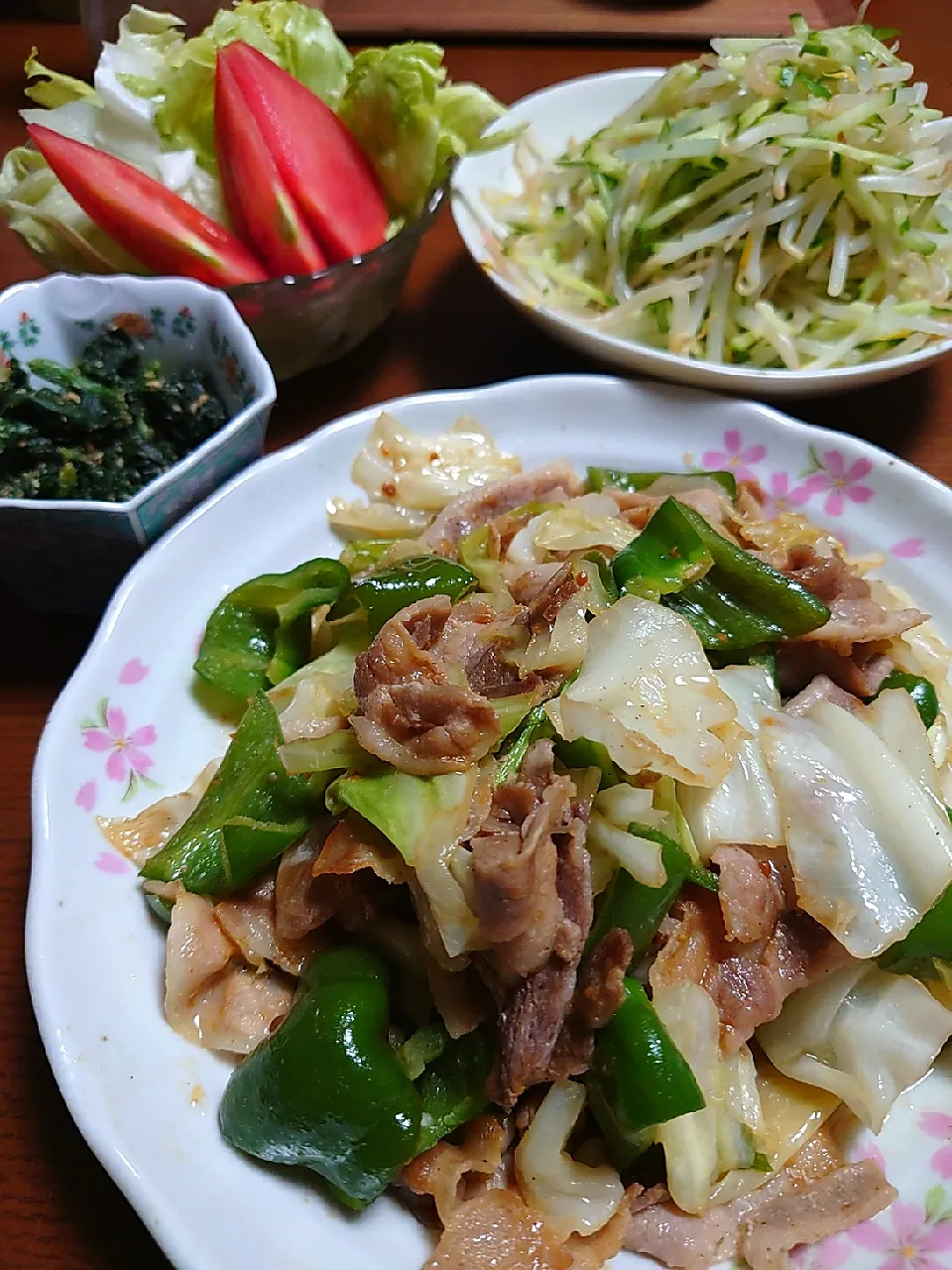 回鍋肉
もやしサラダ
ほうれん草胡麻和え
サラダ|ぱやさん