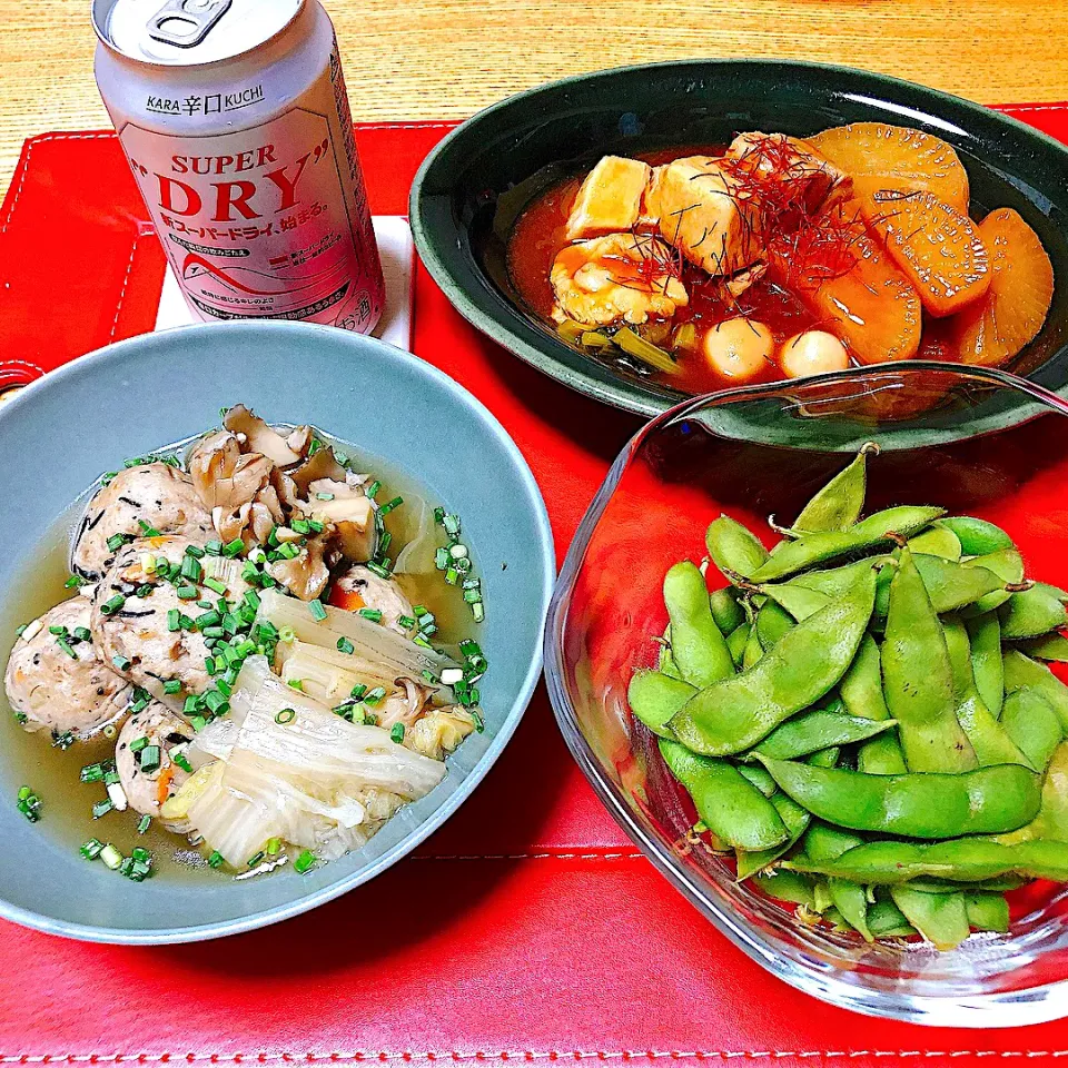 冷凍の五目しんじょ、白菜、舞茸の煮物
豚バラ、大根煮
枝豆|naoさん