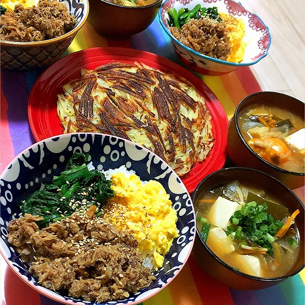 サバ缶で三色丼♬|panchiさん