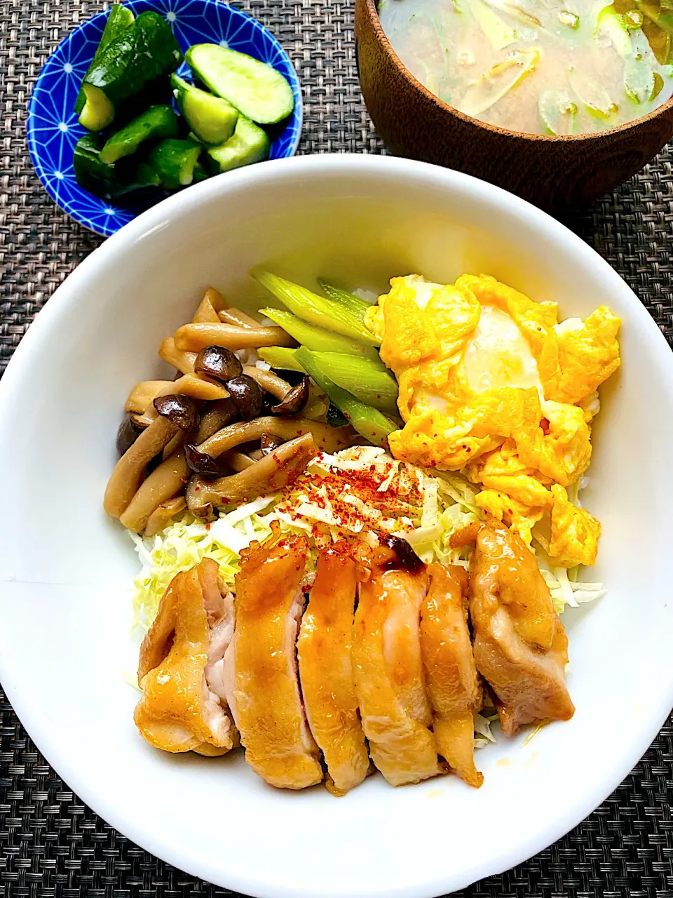 Snapdishの料理写真:鶏照り焼き丼|栃倉 直人さん