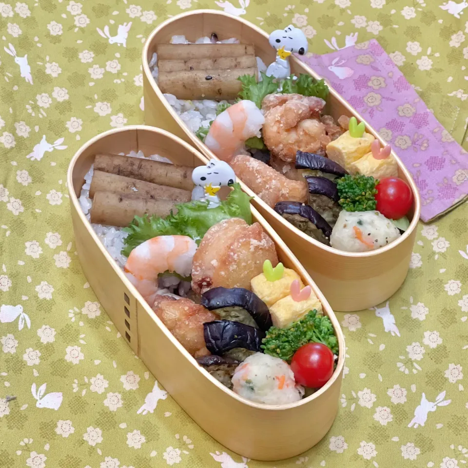 鶏モモ唐揚げ☘️の双子ちやんお弁当💙❤️ 9/17土|sweet homeさん