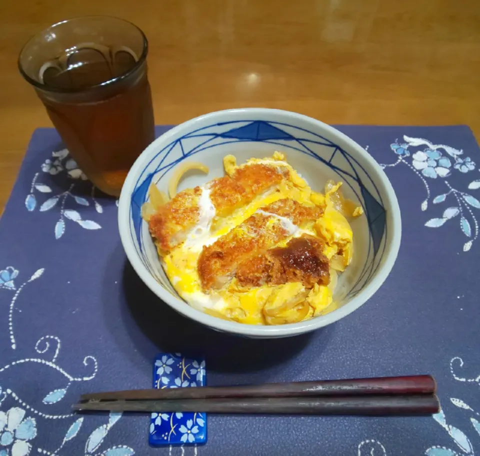 カツ丼(朝ご飯)|enarinさん