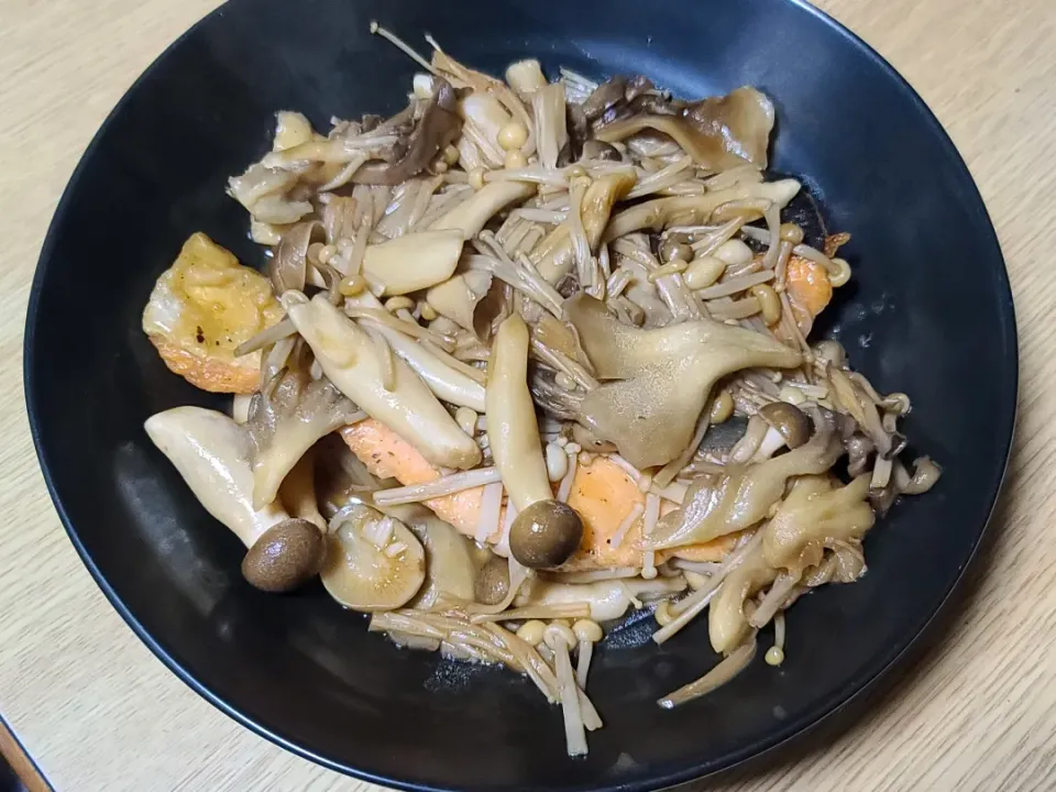 秋鮭のきのこソテー|なっつさん