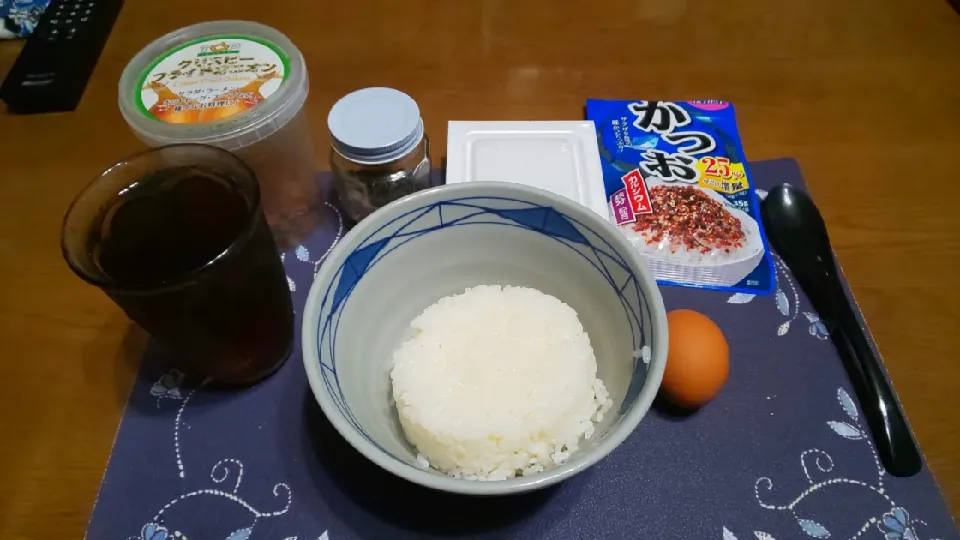 卵かけ納豆ご飯(朝ご飯)|enarinさん