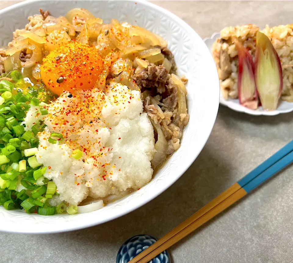 たっぷり玉ねぎ肉おろしうどん|お医者さんちのごはんさん