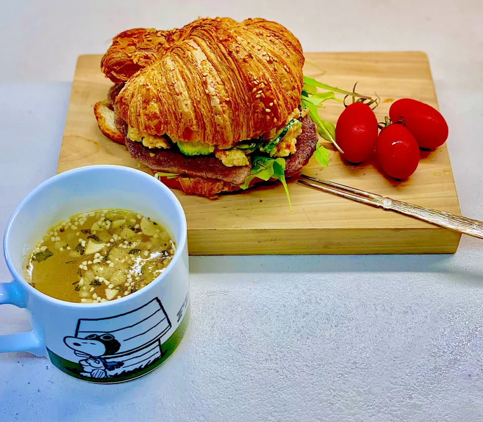 Snapdishの料理写真:聖水の無い夕飯🤣|にゃあ（芸名）さん