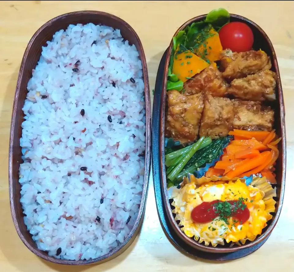 Snapdishの料理写真:鶏つくね弁当|NOZUさん