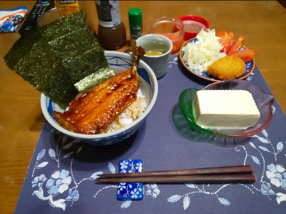 さんまの蒲焼き丼(夕飯)|enarinさん