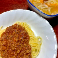 ミートソーススパゲティとコンソメスープ|さちさん