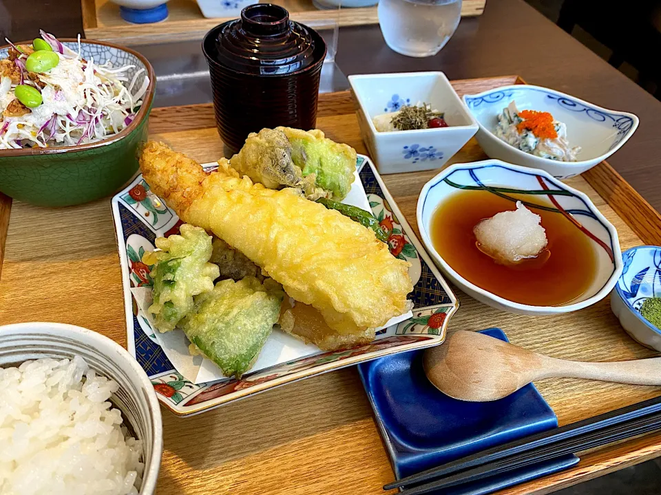 対馬産穴子天ぷら御膳ランチ（ビストロ・エヴァン・カドゥ）|チルさん