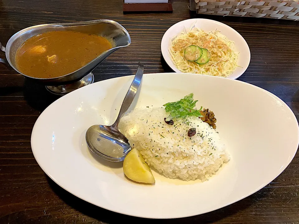 八丈カレーヒロ特製 チキンカレー|しのぶさん