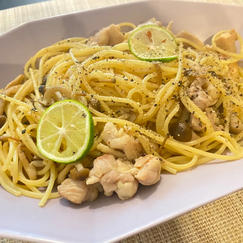 鶏肉ときのこのすだちパスタ|ぴらこさん