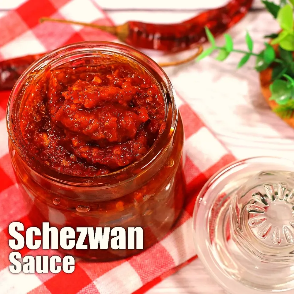 Viral Schezwan Sauce Authentic Recipe | Schezwan Chutney | Homemade Chinese Sauce|Recipes By Fizaさん