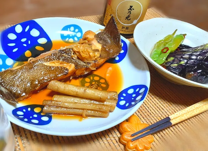 Snapdishの料理写真:赤カレイ煮付け🐟
茄子揚げ浸し🍆|びせんさん