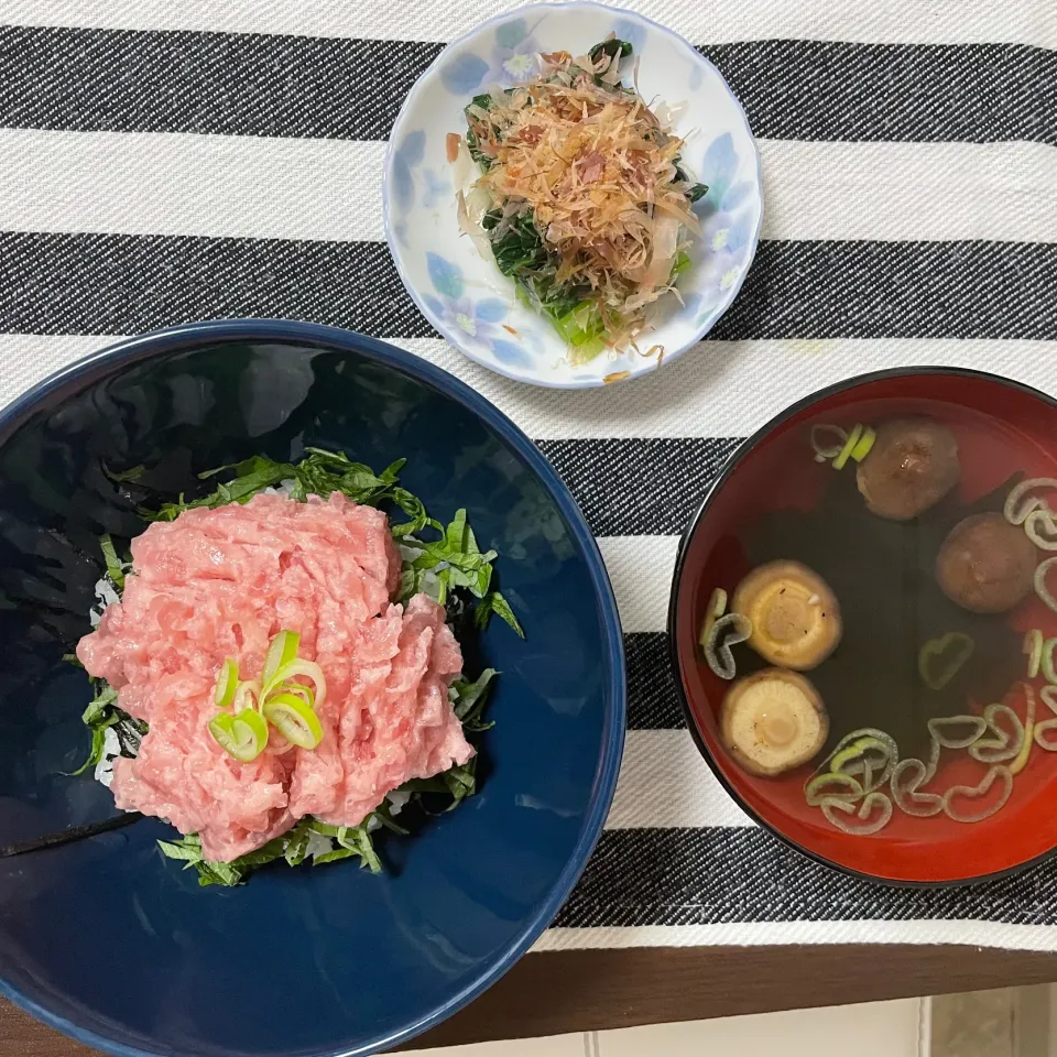 ネギトロ丼、おすまし、おひたし|コンポタマさん