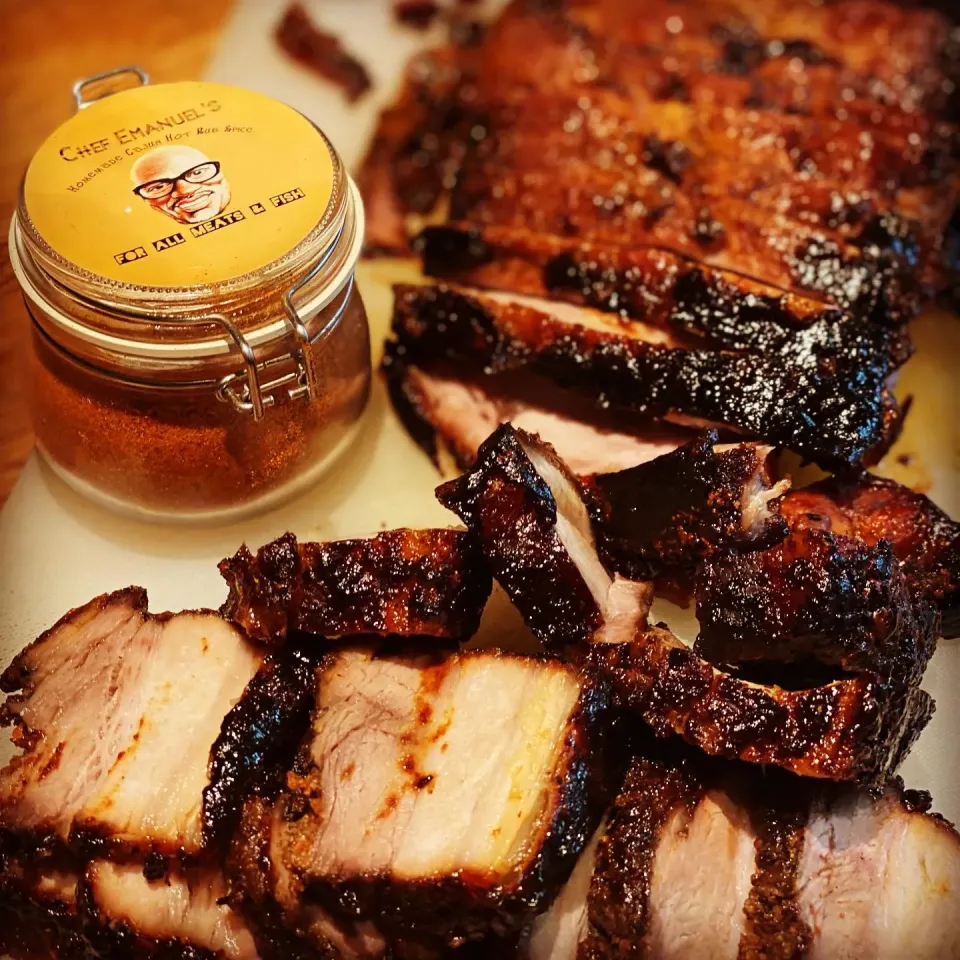 Order ! order ! Order ! 
Homemade Cajun rub Oven Roasted BBQ Pork finished with my Home made Wasabi Based BBQ Sauce and it taste Fantastic 
#bbq #bbqpork #homem|Emanuel Hayashiさん