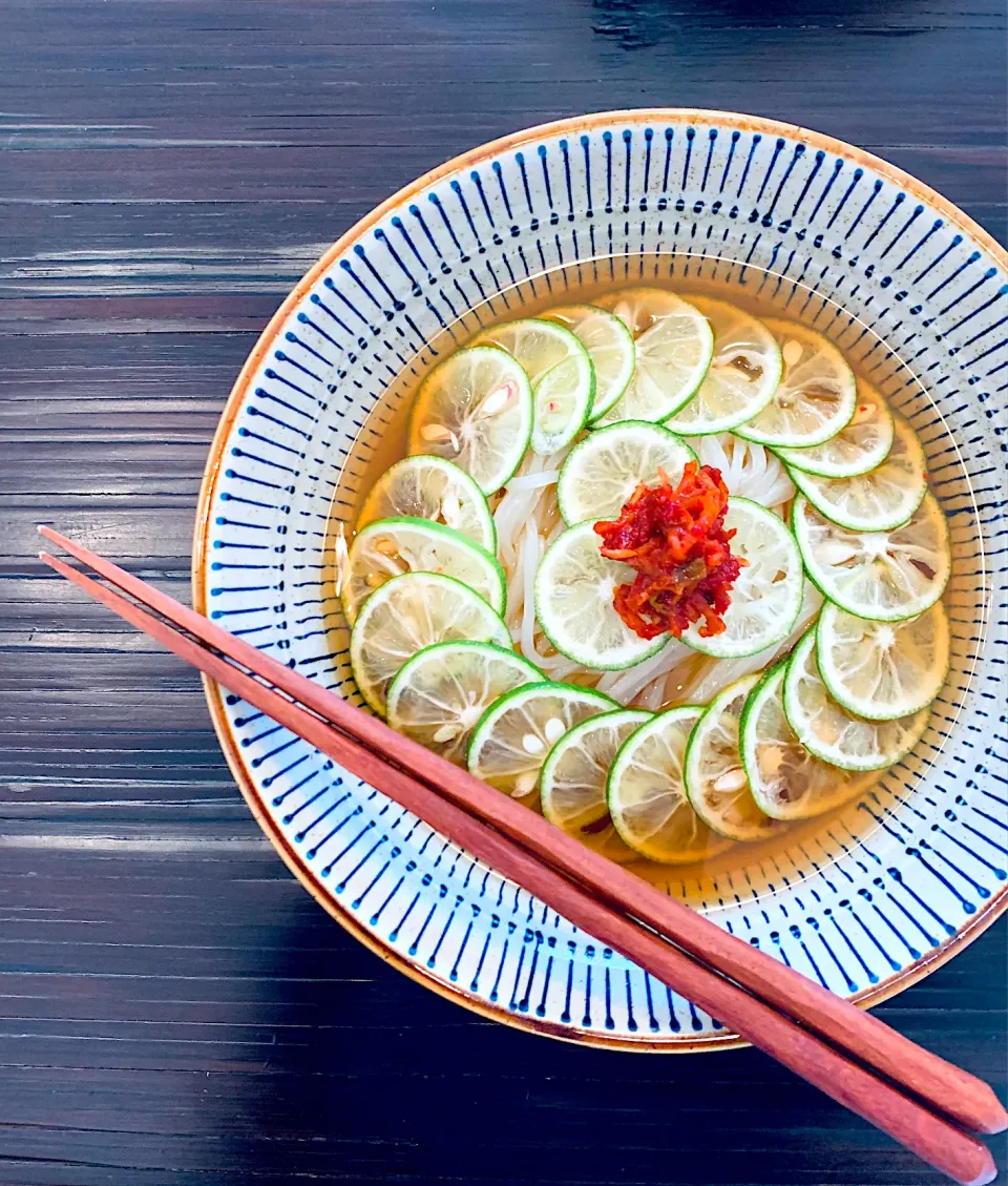 夏の終わりのかぼす冷麺|ぽくくんさん