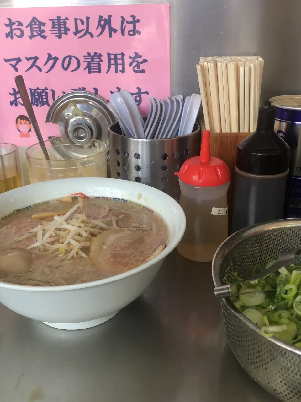 Snapdishの料理写真:＃朝ラー　天気も良く　＃夜勤明け　の＃ラーメン　＃ホープ軒|Hajime Sakaiさん