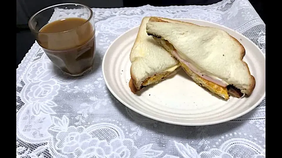 サンドイッチ🥪|なおっちさん