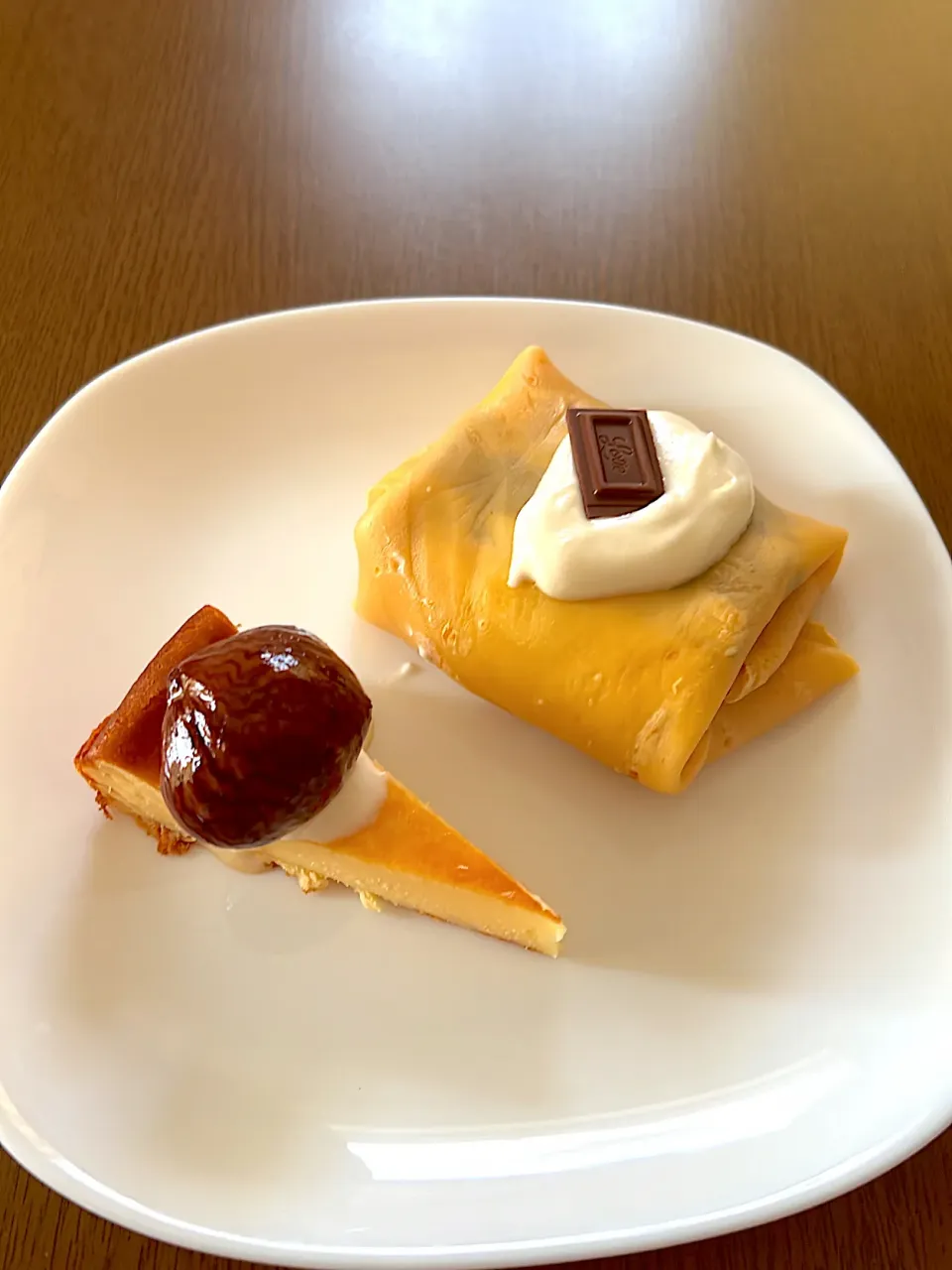 Snapdishの料理写真:チーズケーキとクレープ|ゆだともさん