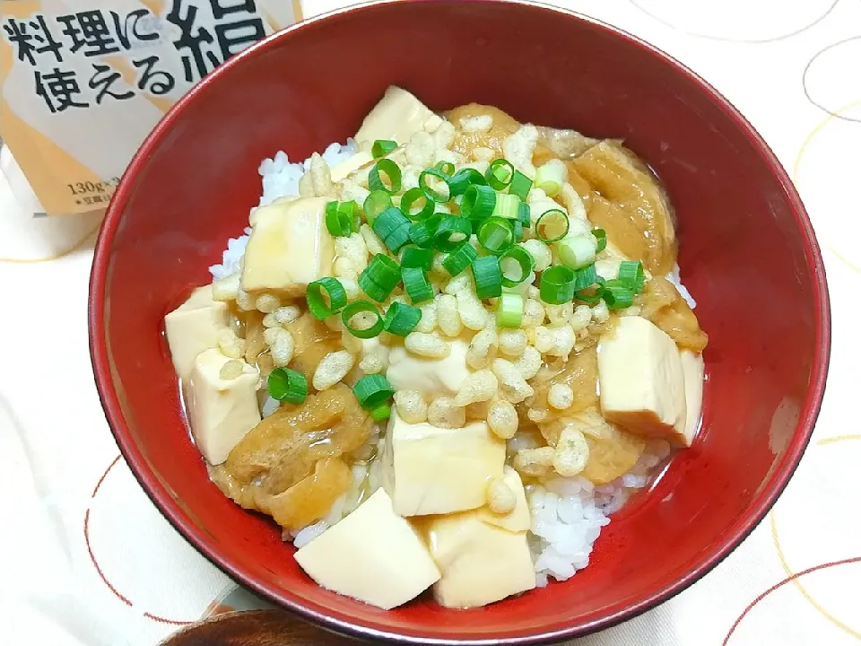 Snapdishの料理写真:🍚豆腐とあげの丼|tomoさん