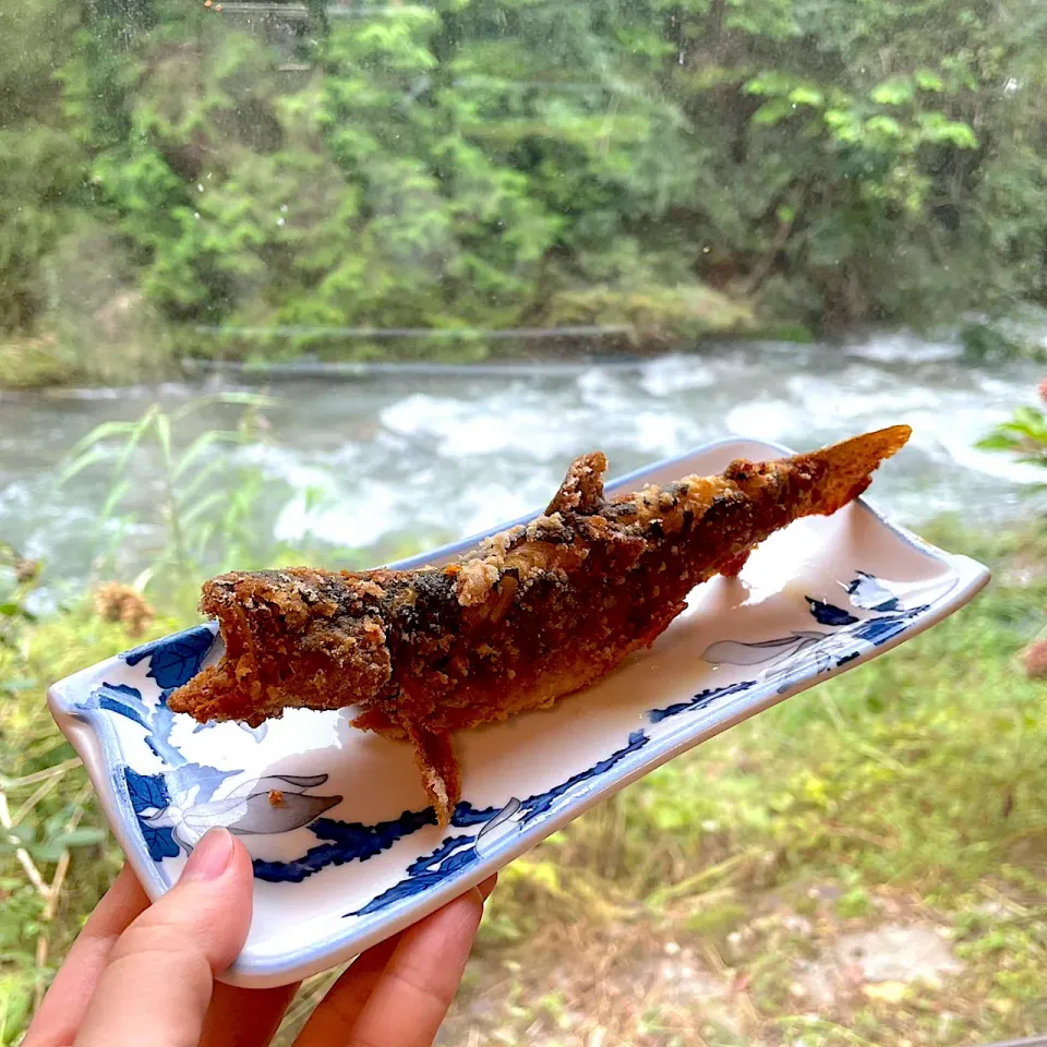 岩魚の唐揚げ🐟|Emiさん