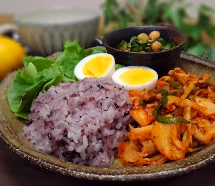 豚キムチでワンプレートランチ|くまちゃんさん