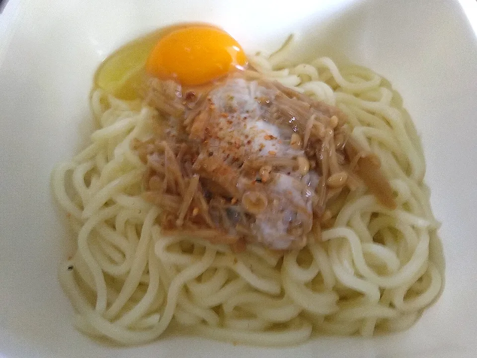 なめ茸入り釜玉風うどん|darkbaronさん