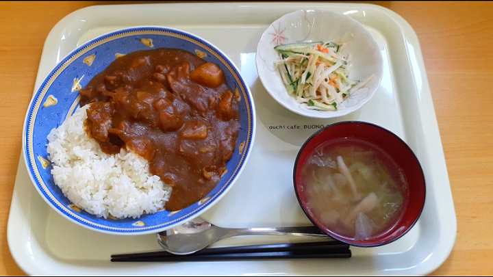 月曜日の昼食