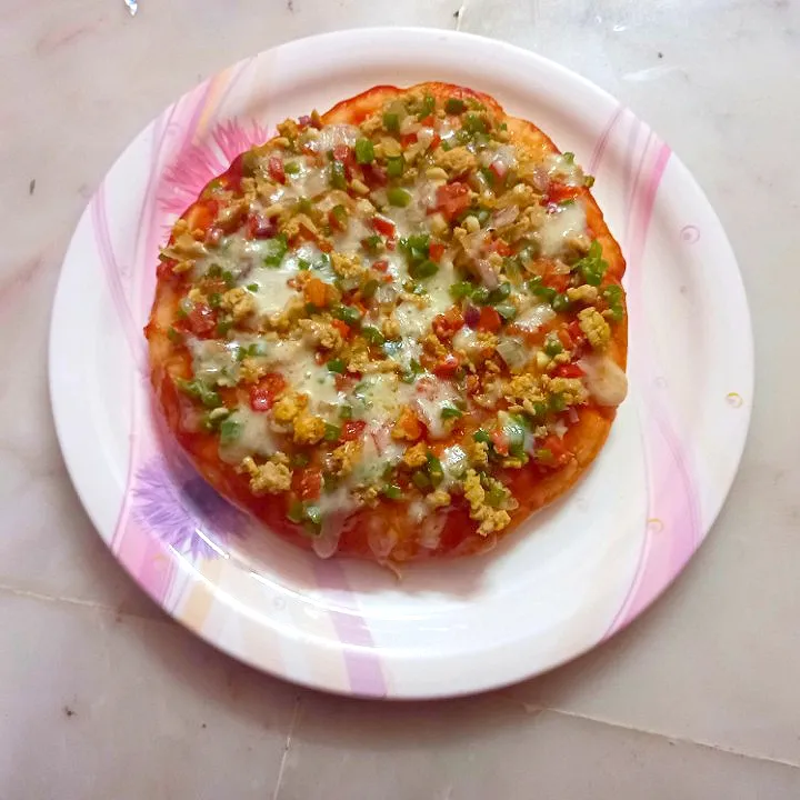 chicken pizza|Moumita Chowdhury Senさん