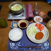 湯豆腐鍋とコロッケプレート(夕飯)